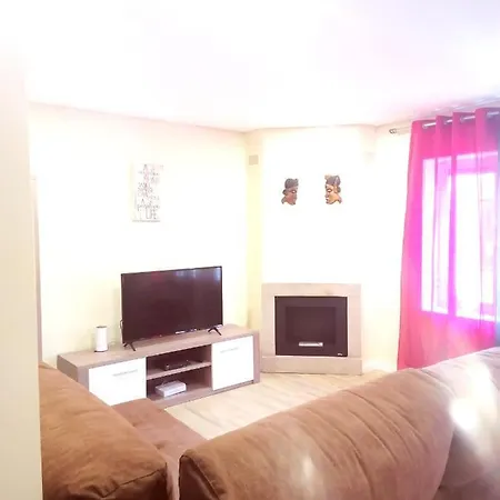 3 Bedrooms House At 150 M Away From The Beach With Furnished Garden And Wifi *