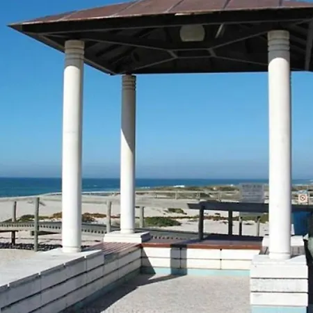 3 Bedrooms House At 150 M Away From The Beach With Furnished Garden And Wifi Tatil Evi Ovar